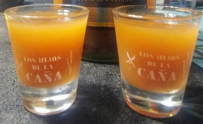 Vasitos de tragos<br/>Shot Glasses ($3)